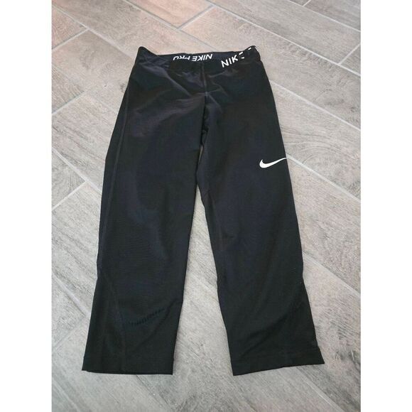 Women's Nike Pro Cropped‎ Leggings Black Size Medium - Picture 1 of 5